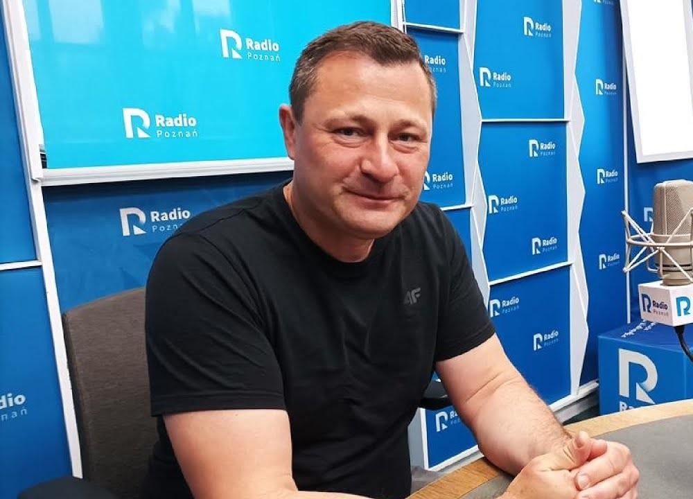 Krzysztof Paszyk podczas posiedzenia Sejmu, przemawiający lub biorący udział w dyskusji, w tle elementy sali plenarnej.